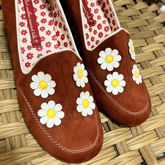 *NEW* b.a.i.t. footwear CONNIE Daisy Pumps in Rust! Size 8.5. Absolutely cute!!! - Picture 5 of 12